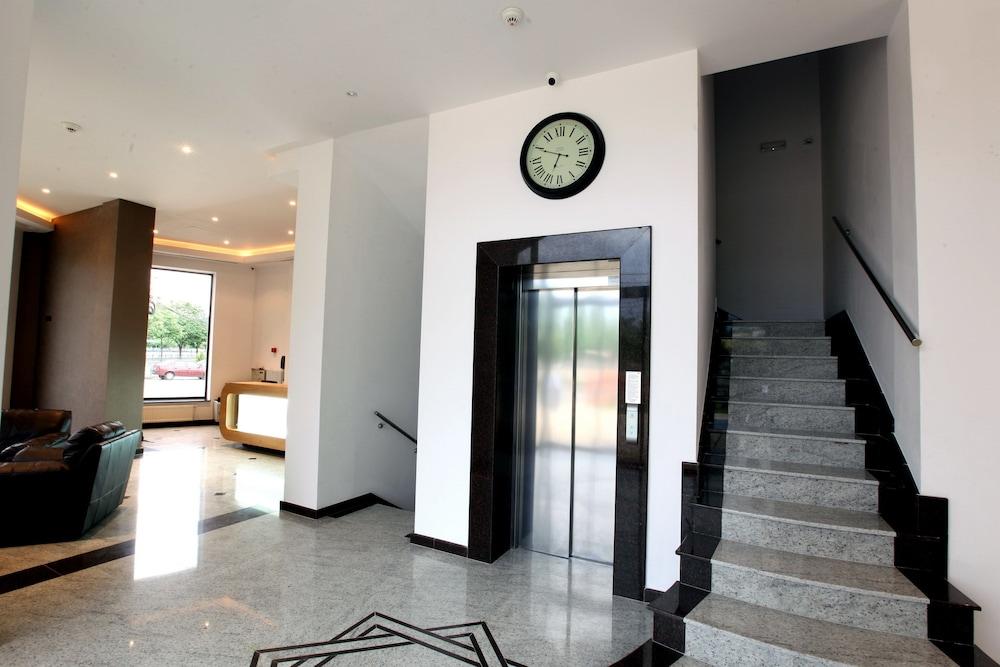 Ambiance Hotel Bucarest Exterior foto