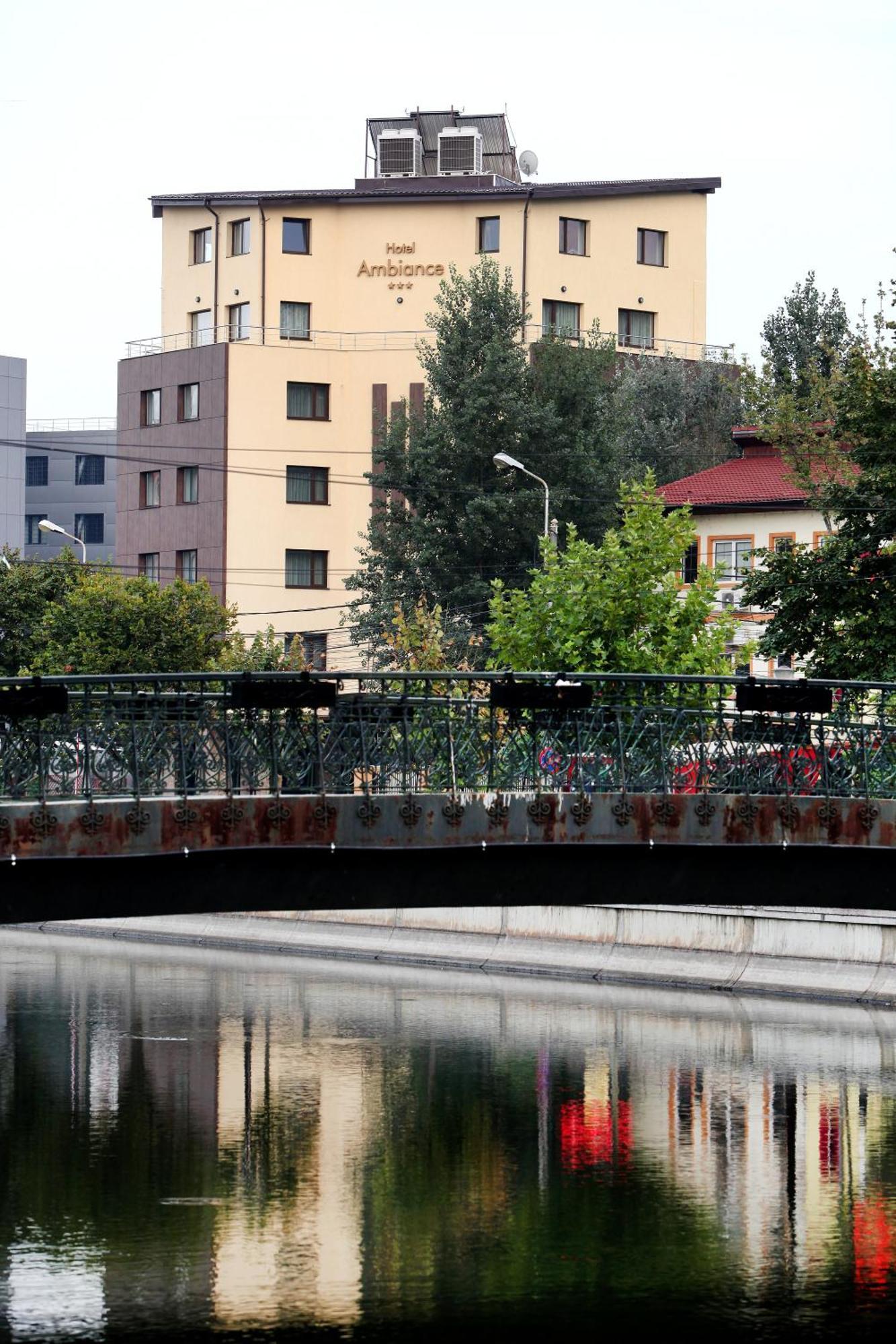 Ambiance Hotel Bucarest Exterior foto